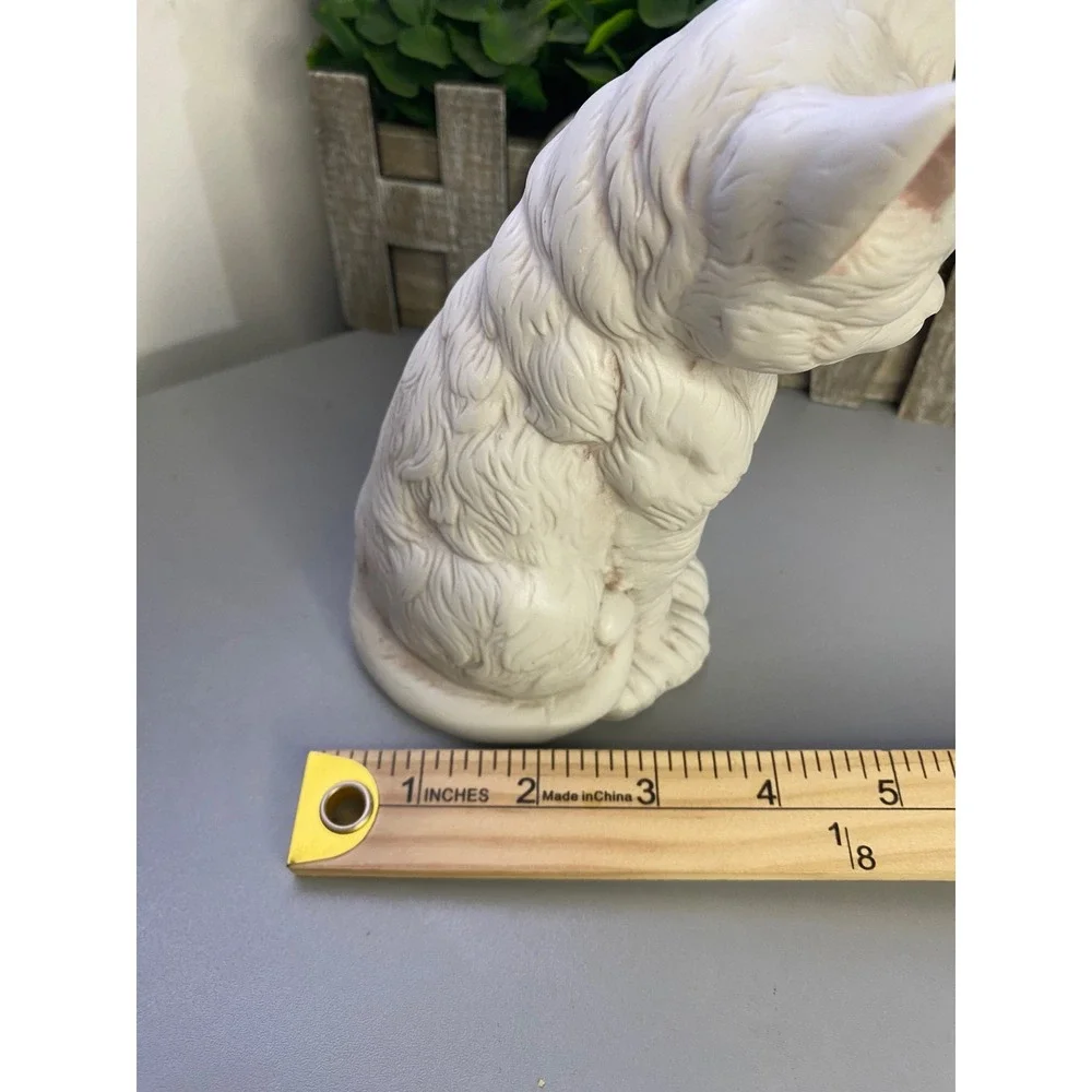 Vintage White Ceramic Sitting Cat Figurine Kitten Statue Home Decor Accent Shelf